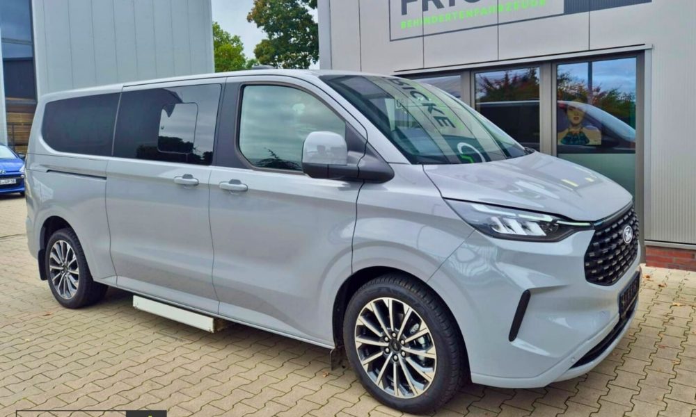 Ford Tourneo (2026) als Selbstfahrer-Umbau (Kassettenlift)