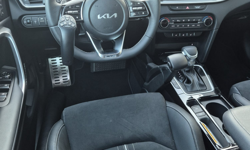 KIA X Ceed mit Lenk- und Fahrhilfen sowie Verladeschutz (3)