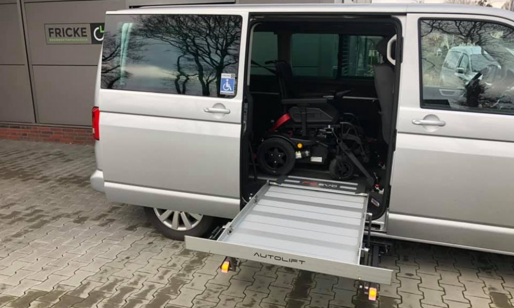 VW T6 Multivan - behindertengerechter Umbau mit Kassettenlift - Fricke Bremen Oldenburg Wilhelmshaven (1)